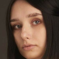9ydra Nue