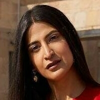 Aahana Kumra Nue