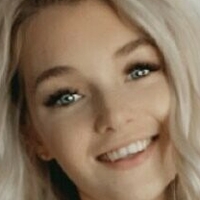Abi Coombes Nue