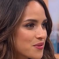 Adria Arjona Nue
