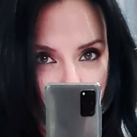 Adriana Patrizia Nue