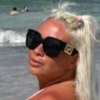 Agos Meinardi Nue
