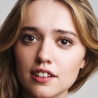 Aimée-Lou Wood Nue