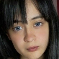 Akira Isabella Nue