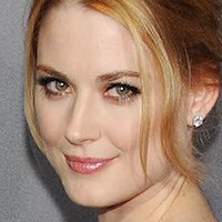 Alexandra Breckenridge Nue