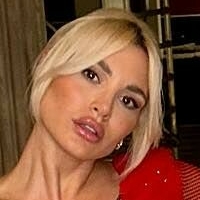 Alexandra Panagiotarou Nue