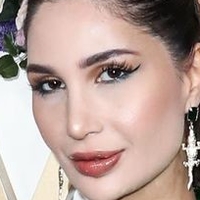 Alice Abdel Aziz Nue