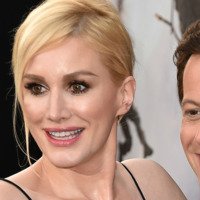 Alice Evans Nue