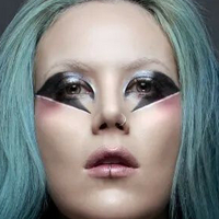 Alissa White-Gluz Nue