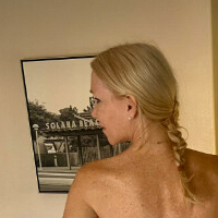 Alli Breen Nue