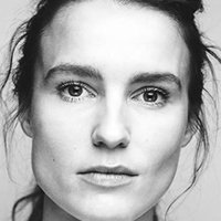Amanda Collin Nue