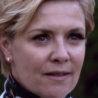 Amanda Tapping Nue