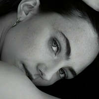 Amelia Zadro Nue