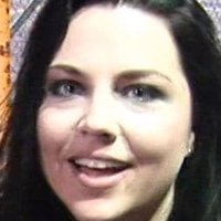 Amy Lee Nue