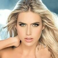 Ana Sofia Henao Nue