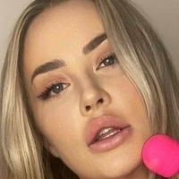 anastasiabrokelyn Nue
