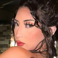 Andrea Victoria Nue