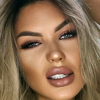Andreea Diaconud Nue
