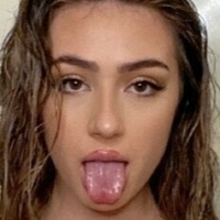 Angelina Guercio Nue