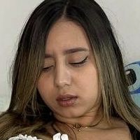 Angie Flores Nue