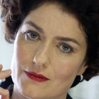 Anna Chancellor Nue