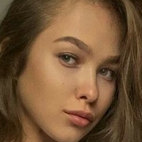 Anna Skoryna Nue