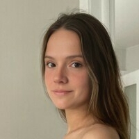 AnnaAnna Nue