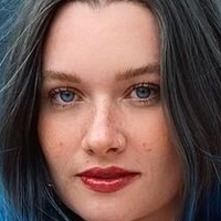 Annalise Mahanes Nue