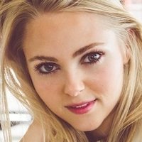 AnnaSophia Robb Nue