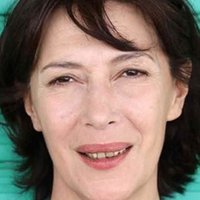 Anne Alvaro Nue