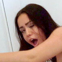 Anni Grant Nue