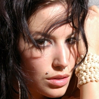 Ansley Nue