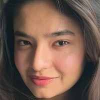 Anushka Sen Nue