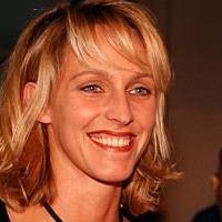 Anya Hoffmann Nue