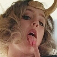 anyabraddock Nue