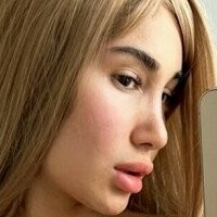 Ariana Diamond Nue