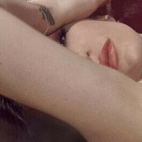 Ariana Gavrilis Nue