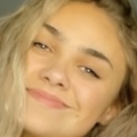 Ariana Lee Nue