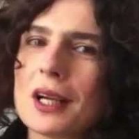 Arsinée Khanjian Nue