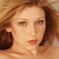 Ashley Peldon Nue
