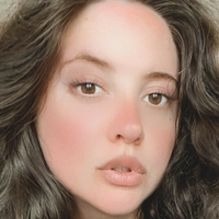 ava_hadley Nue