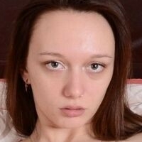 Avery Stone Nue