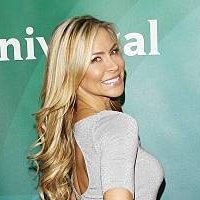 Aylin Mujica Nue