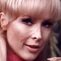 Barbara Eden Nue