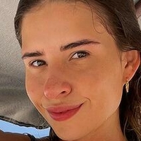 Beatriz Romano Nue