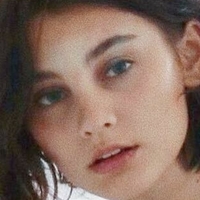 Bec Lauder Nue