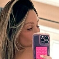 Bee Corrozzo Nue