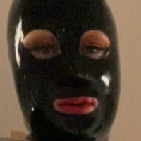 bee_the_rubber_doll Nue