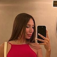 Bella Ciccone Nue