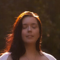 Bella Mona Nue